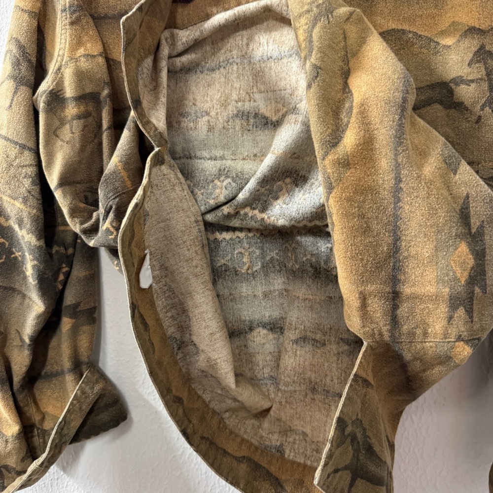 Vintage Cabela's Brown and Tan Southwestern Horse-Print Long Sleeve Cotton Shirt - Picture 4 of 10